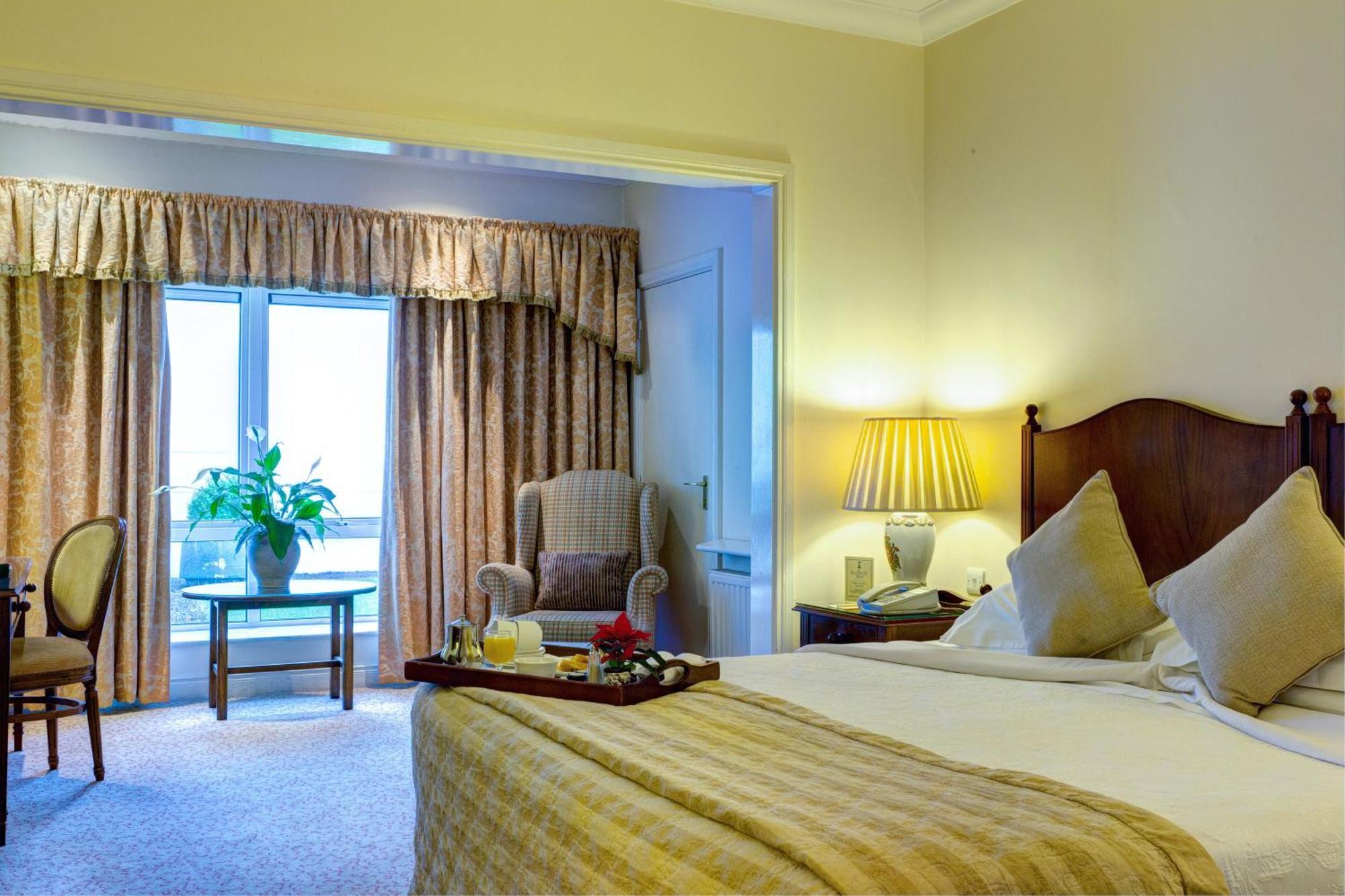 The Keadeen Hotel นิวบริดจ์ ภายนอก รูปภาพ