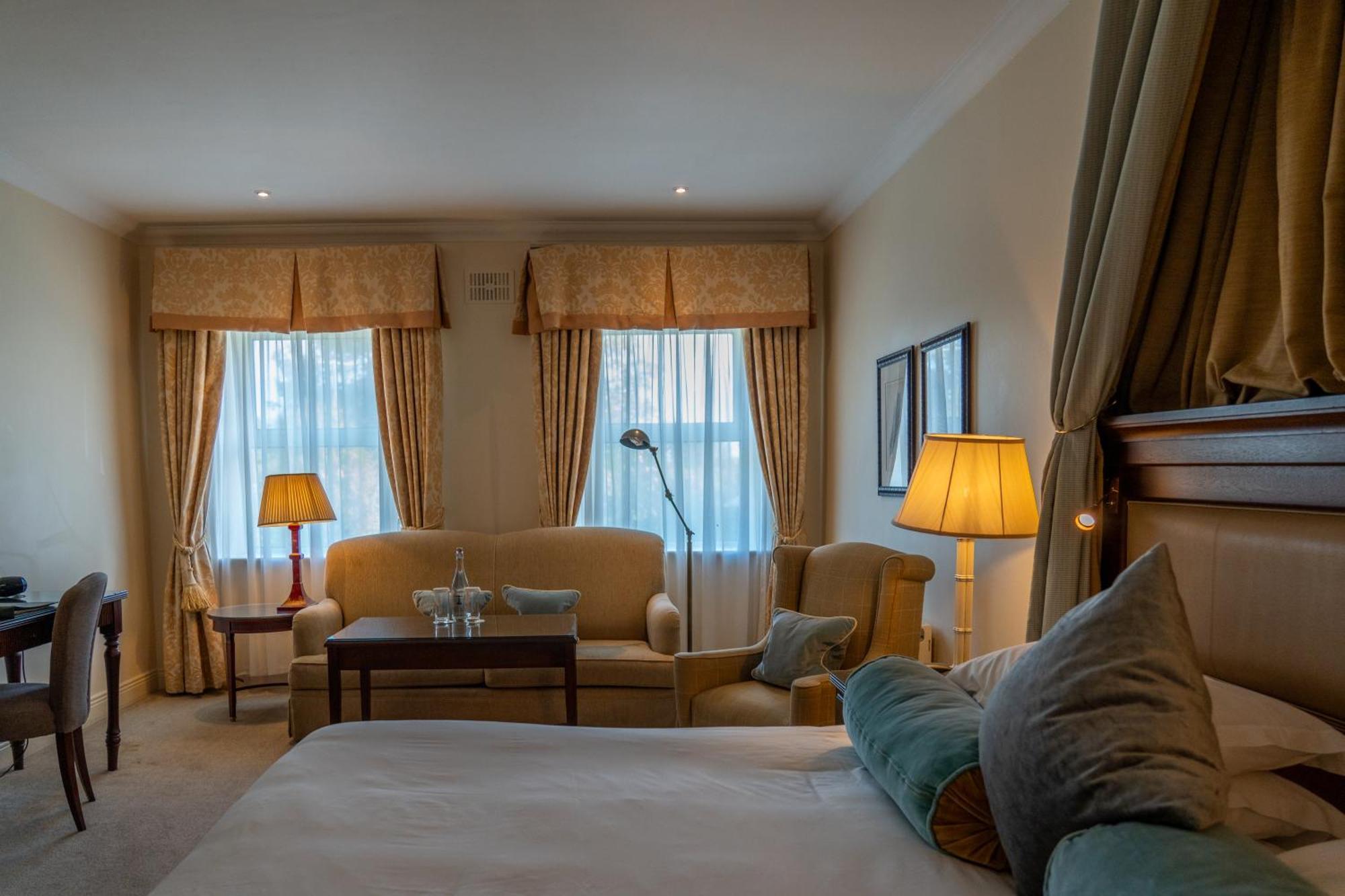 The Keadeen Hotel นิวบริดจ์ ภายนอก รูปภาพ